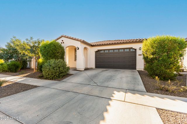 1229 E MALDONADO Drive, Phoenix, AZ 85042