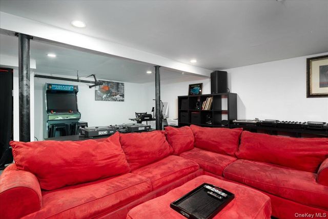 1746 Rockville Drive, Baldwin, NY 11510