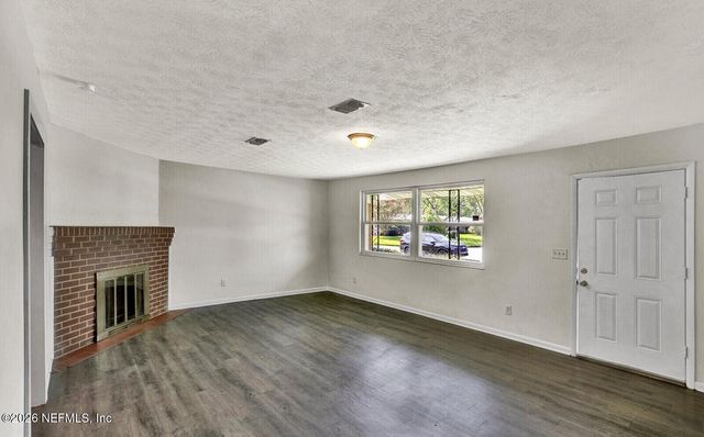 5013 CHIVALRY Drive, Jacksonville, FL 32208