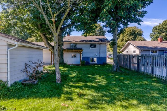 1201 Giesse Drive, Mayfield Heights, OH 44124