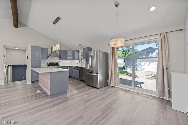 1201 Giesse Drive, Mayfield Heights, OH 44124