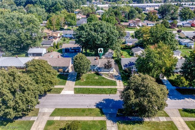 1201 Giesse Drive, Mayfield Heights, OH 44124