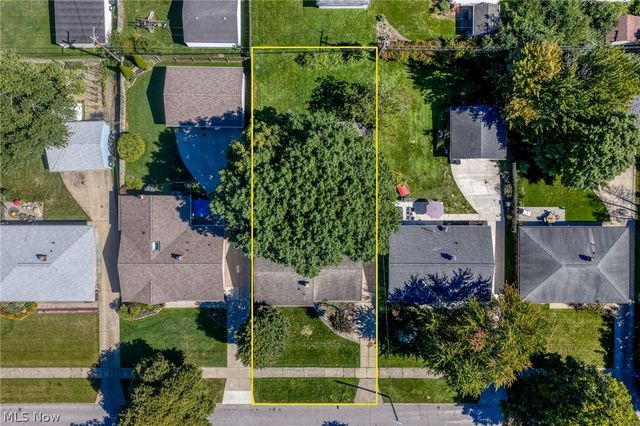 1201 Giesse Drive, Mayfield Heights, OH 44124