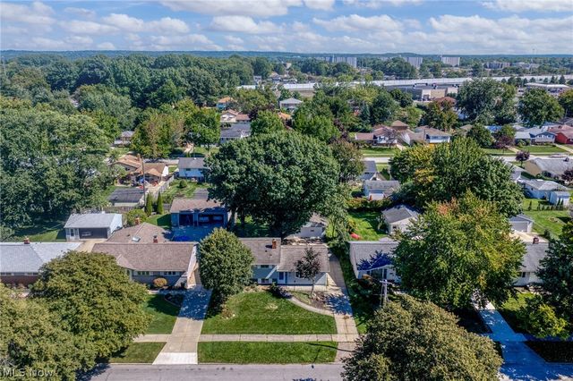 1201 Giesse Drive, Mayfield Heights, OH 44124