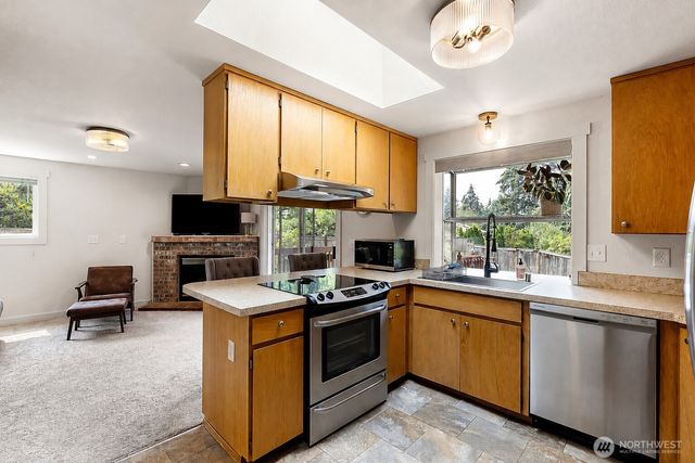 1250 Roe Street, Steilacoom, WA 98388