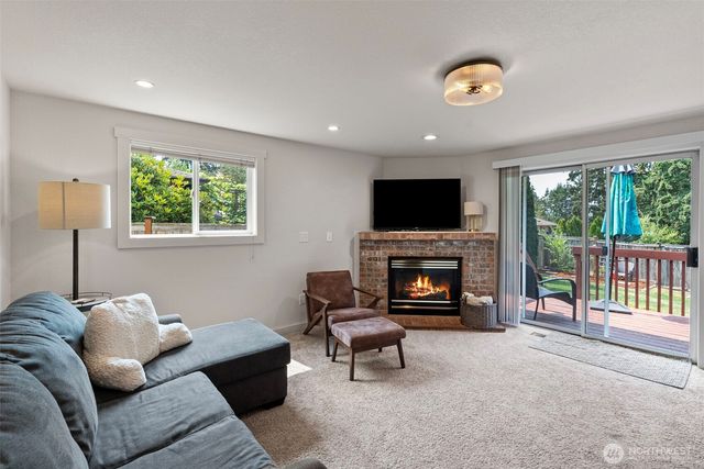 1250 Roe Street, Steilacoom, WA 98388