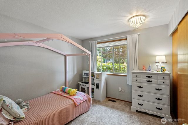 1250 Roe Street, Steilacoom, WA 98388
