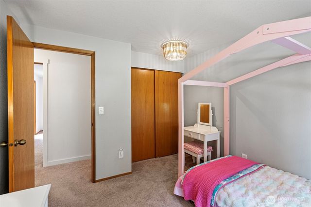 1250 Roe Street, Steilacoom, WA 98388