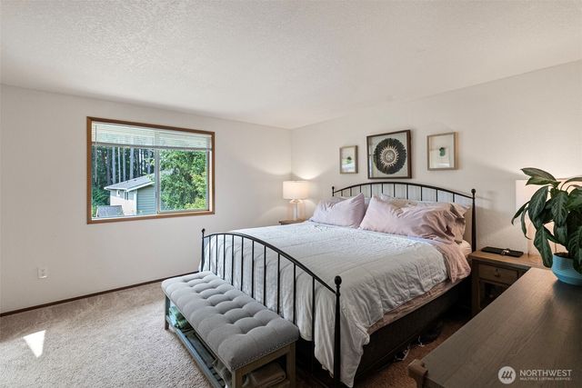 1250 Roe Street, Steilacoom, WA 98388
