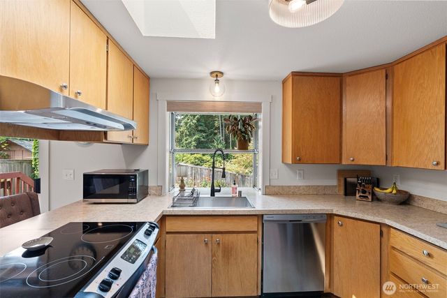 1250 Roe Street, Steilacoom, WA 98388