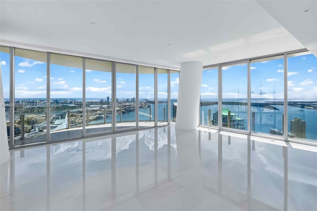 300 Biscayne Blvd Way 4901E, Miami, FL 33131