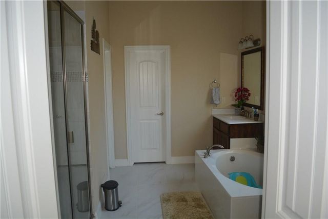 609 Wyoming Drive, Murphy, TX 75094