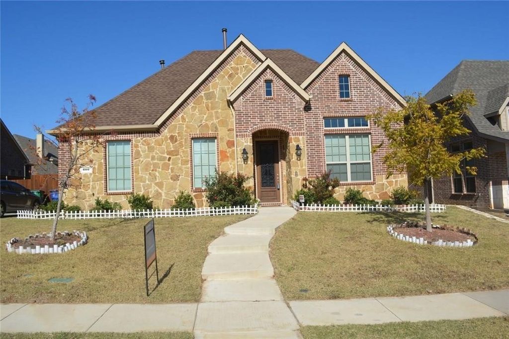 609 Wyoming Drive, Murphy, TX 75094