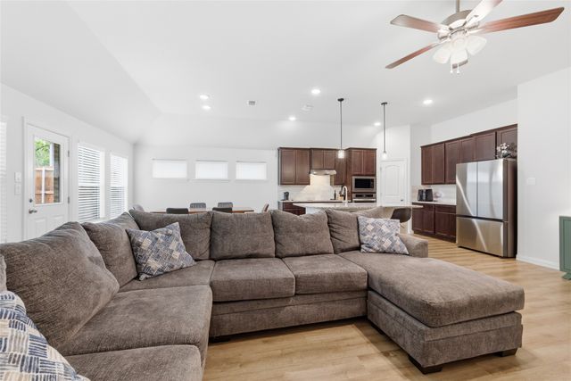 7029 Buffalo Cross Trail, Fort Worth, TX 76120