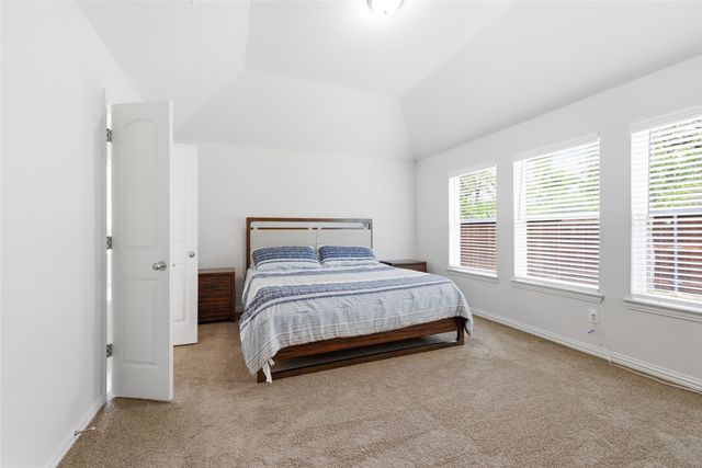 7029 Buffalo Cross Trail, Fort Worth, TX 76120