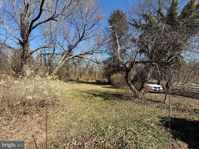 18405 QUEEN ANNE BRIDGE RD, Bowie, MD 20716