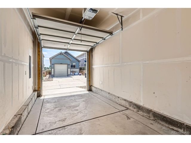 65 Avocet Ct, Longmont, CO 80501