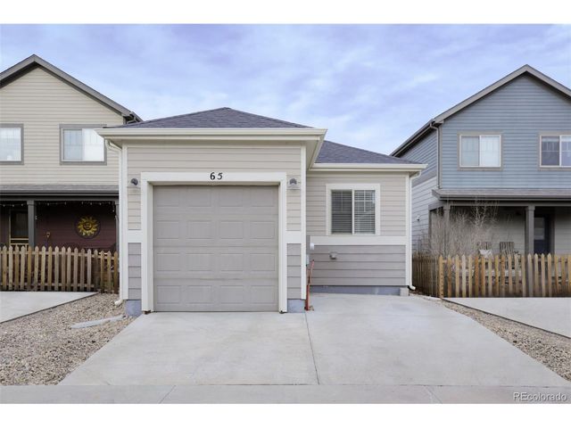 65 Avocet Ct, Longmont, CO 80501