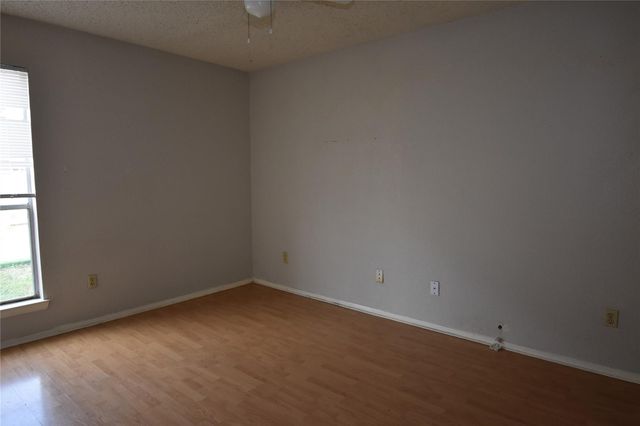 2114 Cedar Bend DR B, Austin, TX 78758