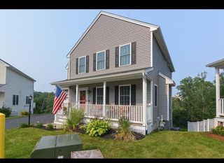 8 Sourwood Circle, Worcester, MA 01605