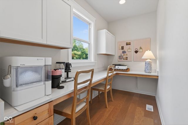 2752 Flowing Creek Place, Westfield, IN 46074