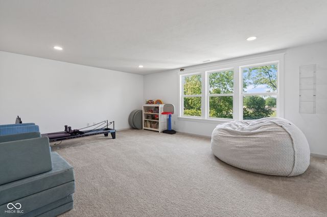 2752 Flowing Creek Place, Westfield, IN 46074