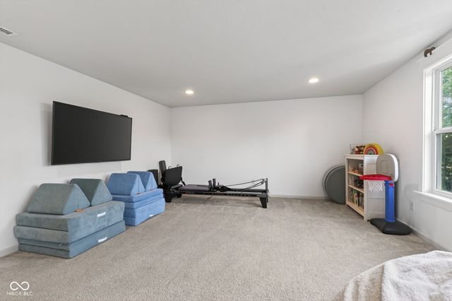 2752 Flowing Creek Place, Westfield, IN 46074