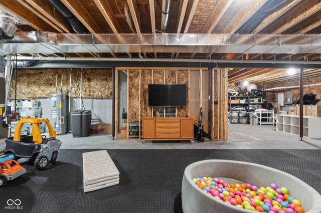2752 Flowing Creek Place, Westfield, IN 46074