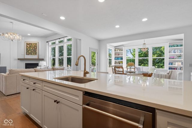 2752 Flowing Creek Place, Westfield, IN 46074