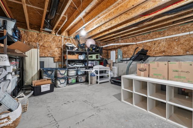 2752 Flowing Creek Place, Westfield, IN 46074