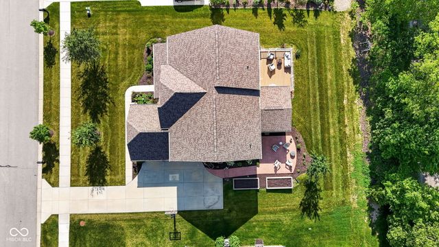 2752 Flowing Creek Place, Westfield, IN 46074