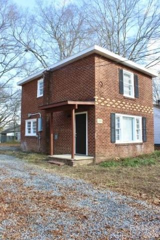 1204 W Mauney Avenue, Gastonia, NC 28052