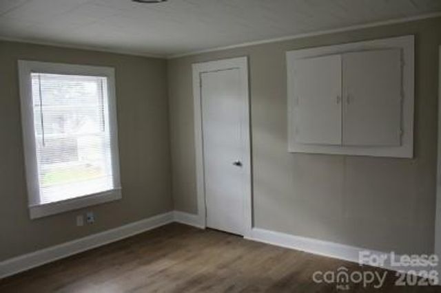 1204 W Mauney Avenue, Gastonia, NC 28052