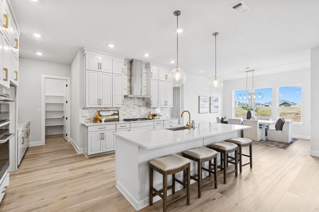 2821 Honeywood DR, Leander, TX 78641