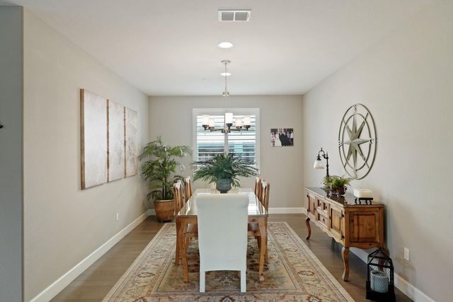457 S Ventana Ave, Tracy, CA 95376
