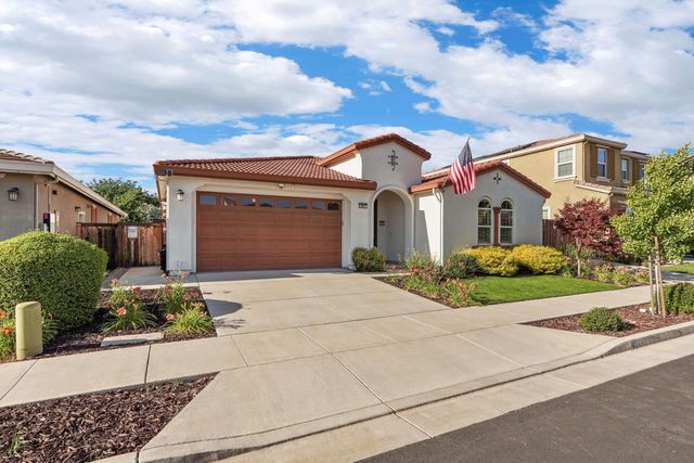 457 S Ventana Ave, Tracy, CA 95376