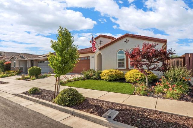 457 S Ventana Ave, Tracy, CA 95376