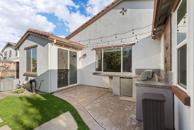 457 S Ventana Ave, Tracy, CA 95376