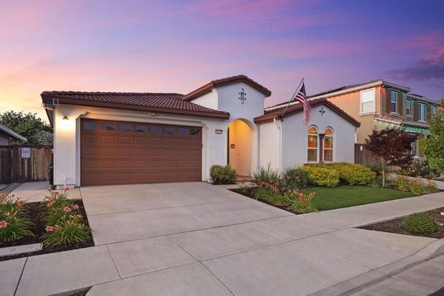 457 S Ventana Ave, Tracy, CA 95376