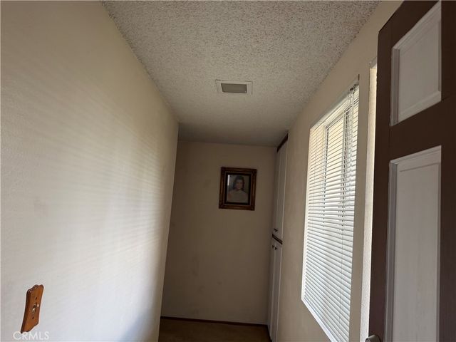672 Central Avenue W, Hemet, CA 92543