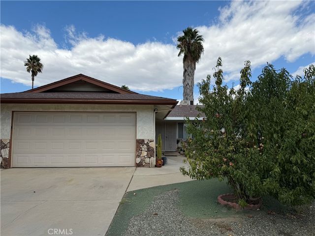 672 Central Avenue W, Hemet, CA 92543