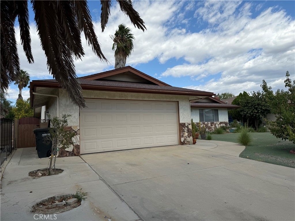 672 Central Avenue W, Hemet, CA 92543