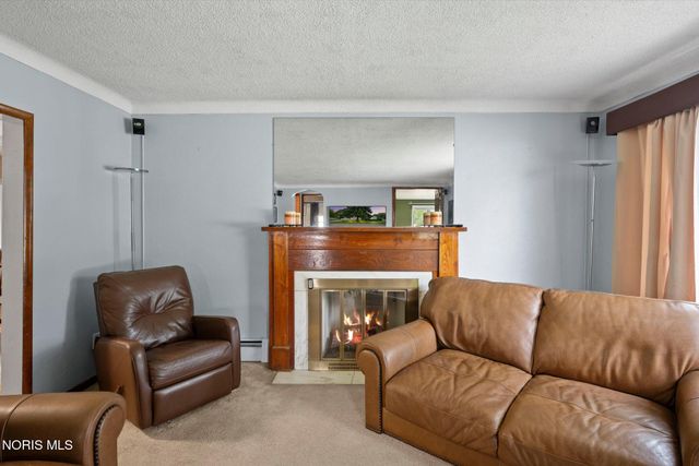 112 Warner Street, Walbridge, OH 43465