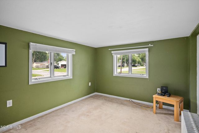 112 Warner Street, Walbridge, OH 43465