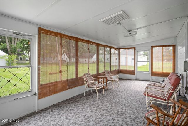 112 Warner Street, Walbridge, OH 43465
