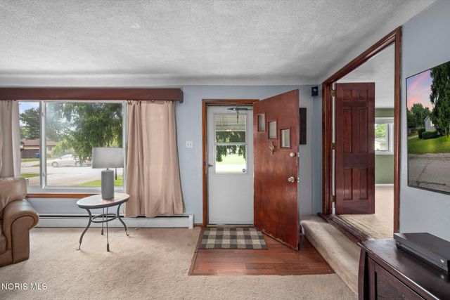 112 Warner Street, Walbridge, OH 43465