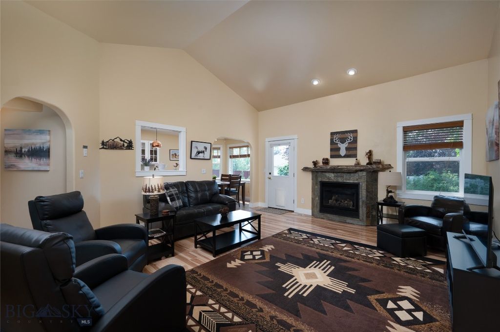 317 Sanders Avenue, Bozeman, MT 59718 photo 3