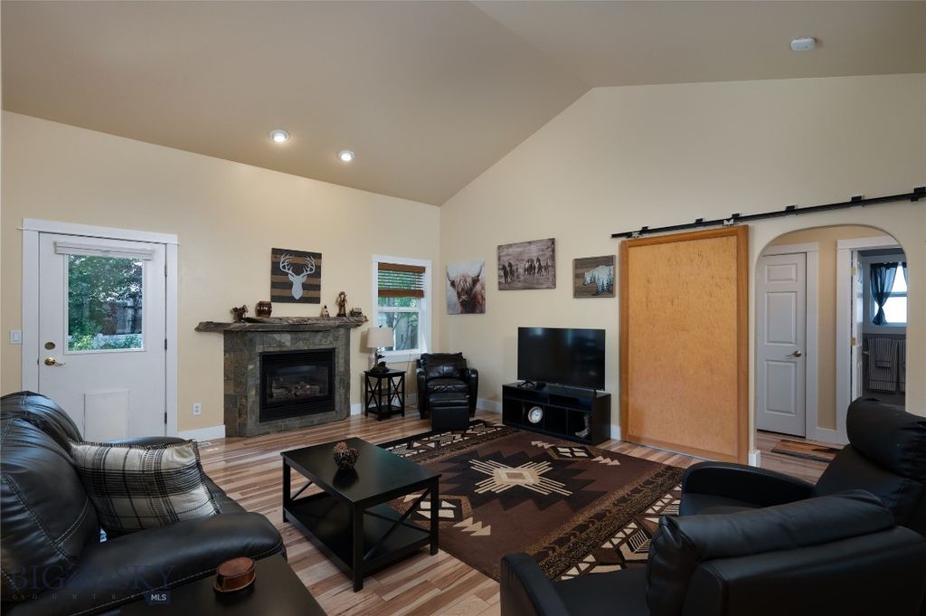 317 Sanders Avenue, Bozeman, MT 59718 photo 4