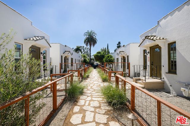 2221 Addison Way, Los Angeles, CA 90041