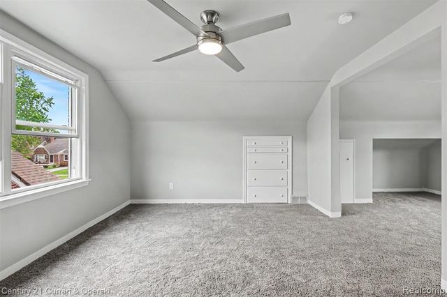 8182 Grayfield Street, Dearborn Heights, MI 48127